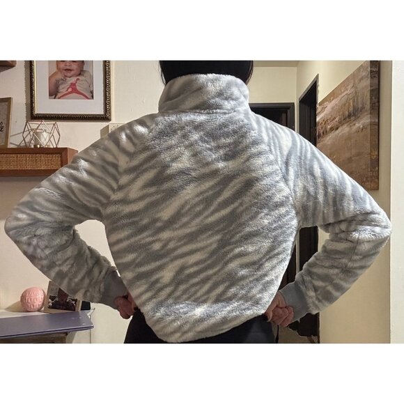 Calvin Klein Performance Zip Up - Picture 3 of 4